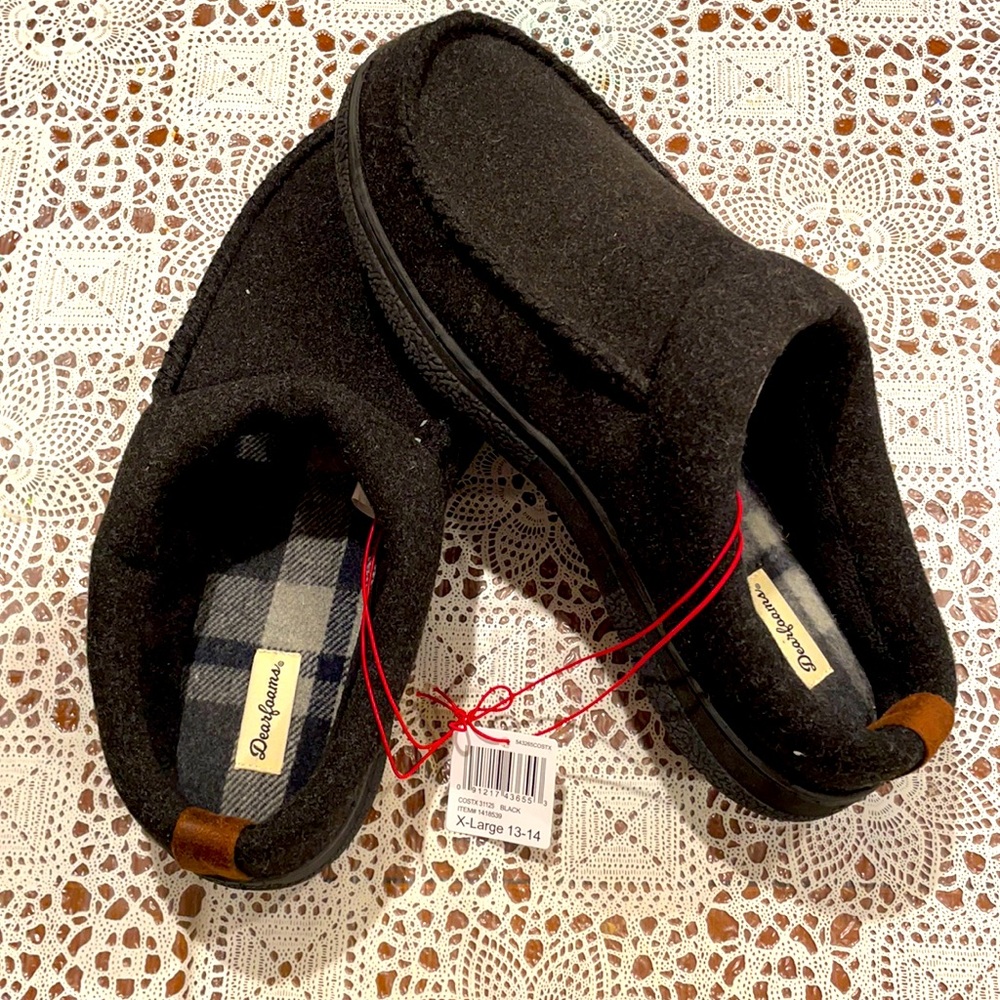 NWT Dearfoam Slippers